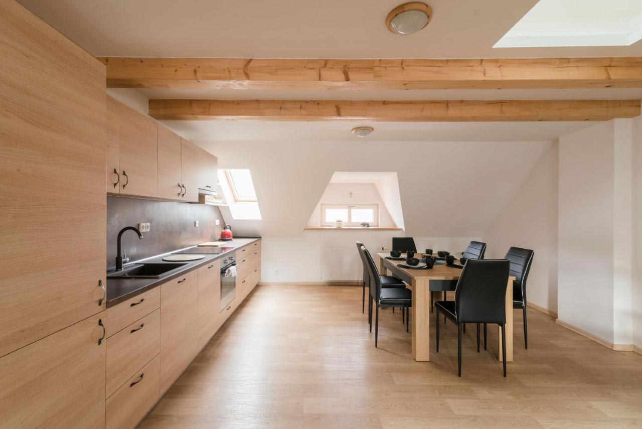 Ayni Apartman Semily Buitenkant foto