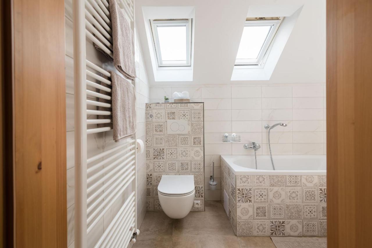 Ayni Apartman Semily Buitenkant foto